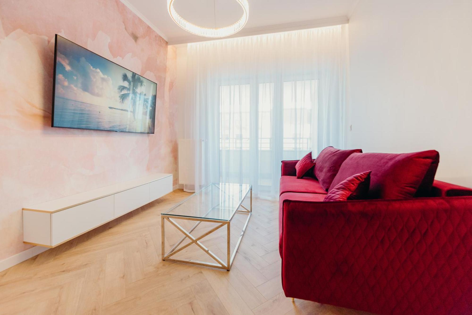 3 Bedrooms Premium Bella Rosa For 8 Guests With Ac And Underground Parking Apartment