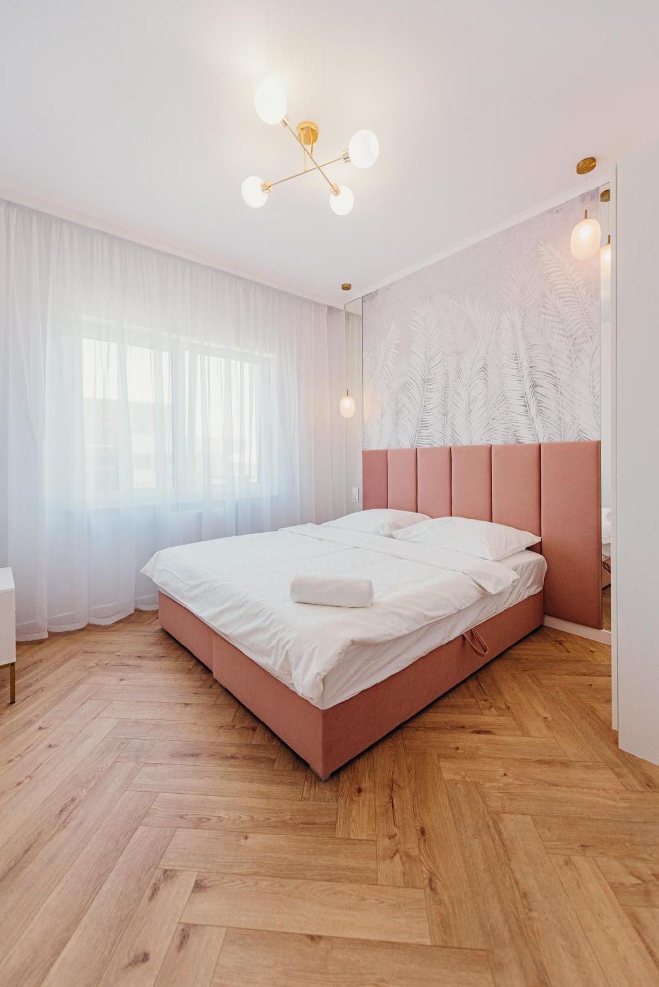 Apartment 3 Bedrooms Premium Bella Rosa For 8 Guests With Ac And Underground Parking *